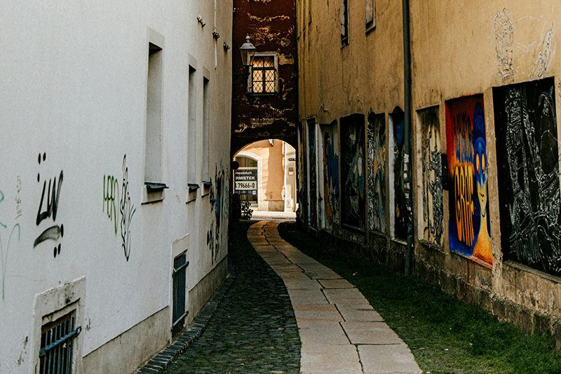 喷涂工艺如何构建阀门管道防腐涂层保护体系？